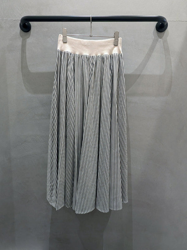 ストライププリーツスカート