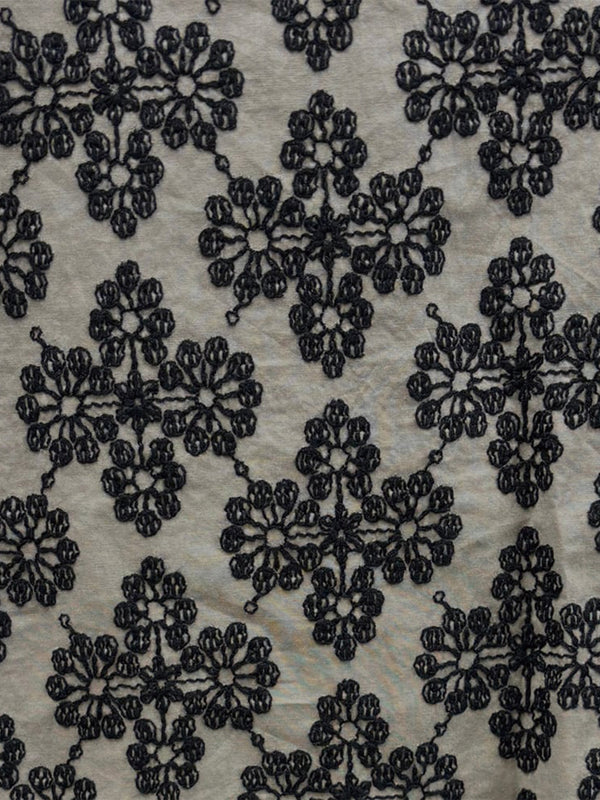 エンブロイダリーワイドパンツ