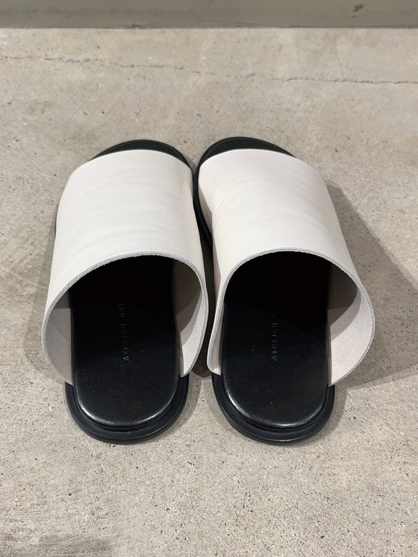Tube sandals