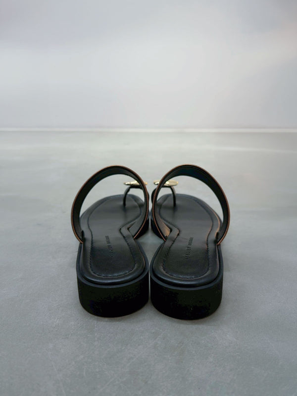 METAL PLATE THONG SANDALS
