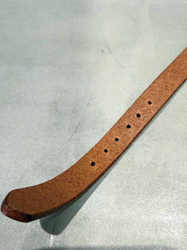 W LEATHER BRACELET