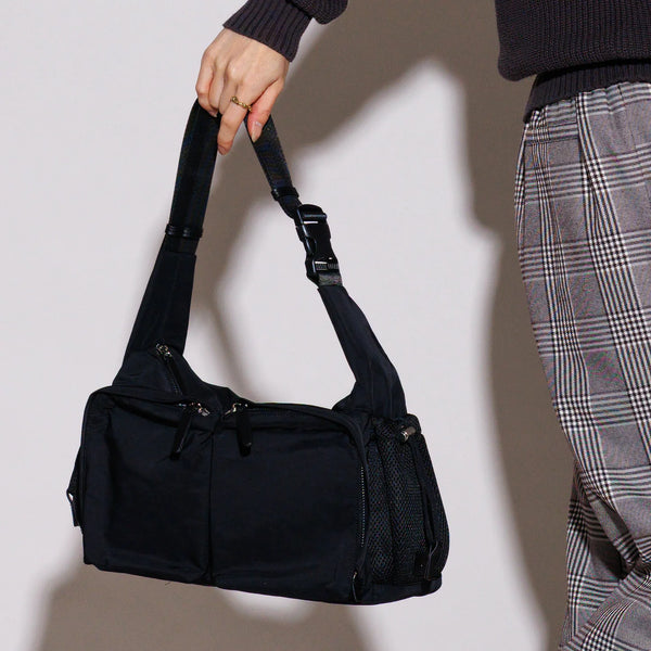 PL MULTI POCKET ONESHOULDER M