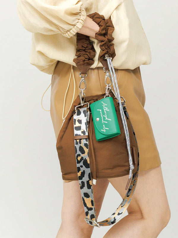 PL GATHER STRAP HANDBAG