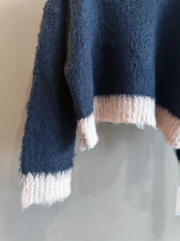 配色カーリーショートニット