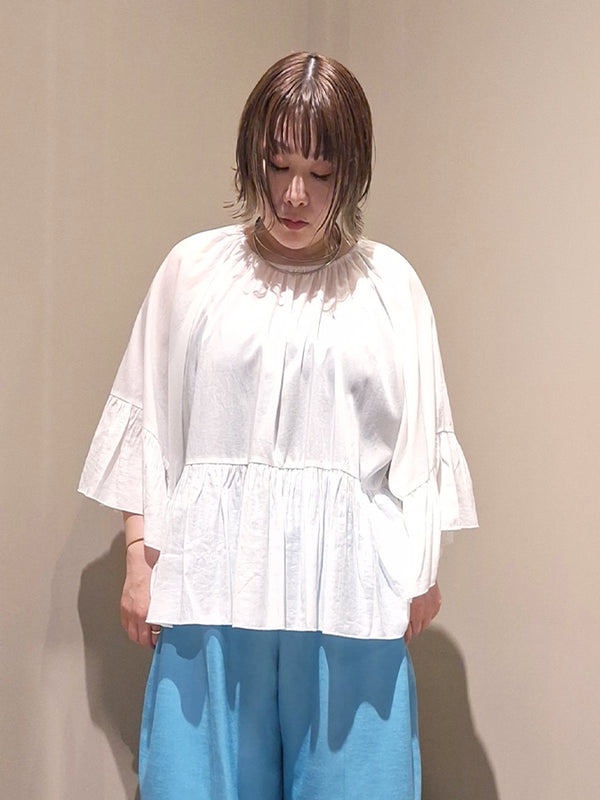 ギャザーフレアオーバーブラウス