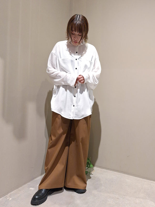 アームドレープグロッシーオーバーシャツ