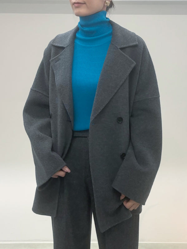 イタリアウールタートルニット