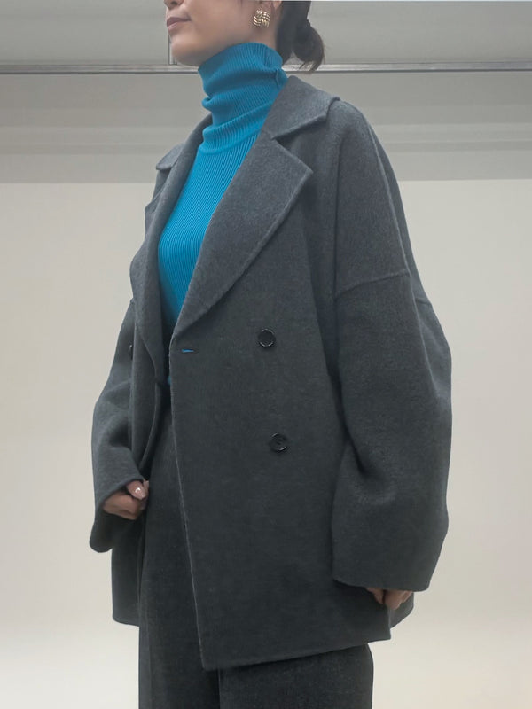 イタリアウールタートルニット