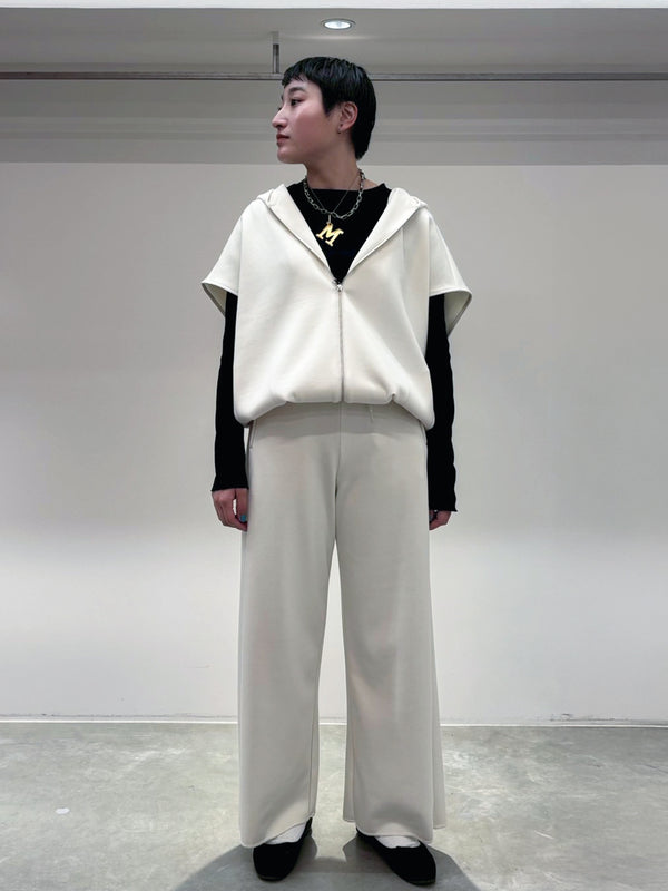 ダンボールニットフーディベスト