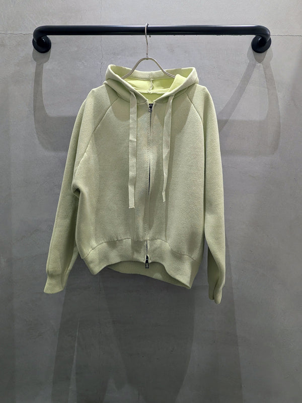 ニットフーディ