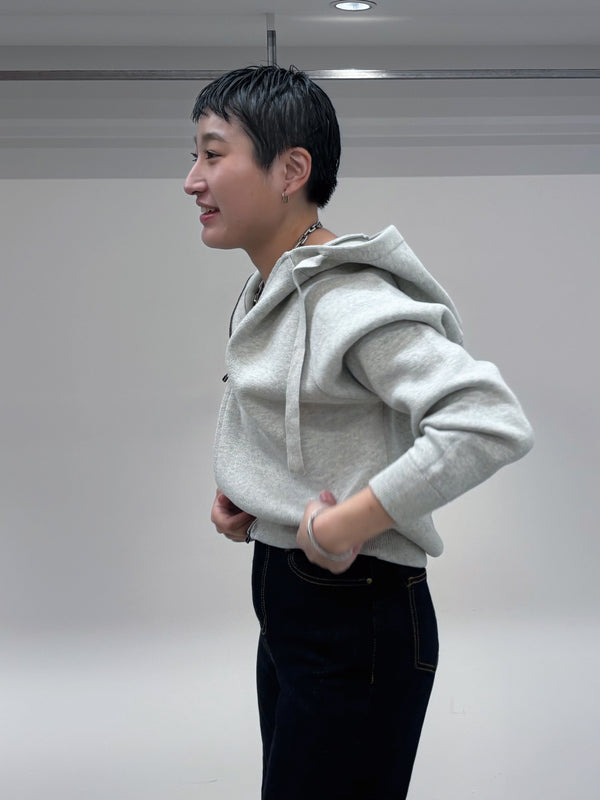 ニットフーディ