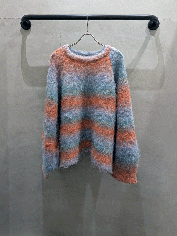 グラデーションボーダーニット