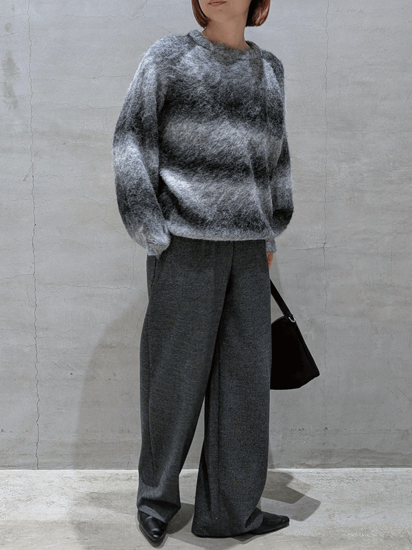 グラデーションボーダーニット