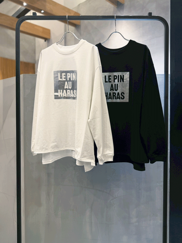 箔プリントカットソー