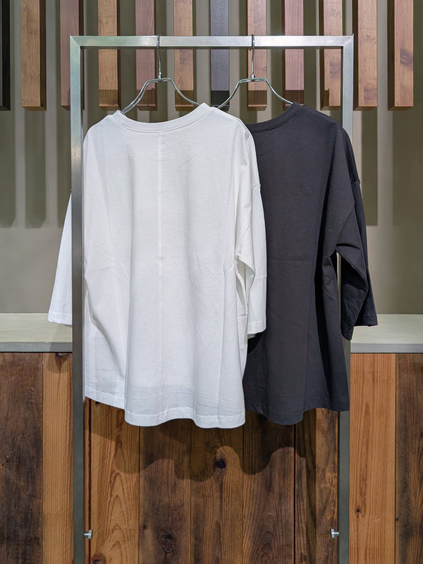 CLUCKロゴスリットTシャツ