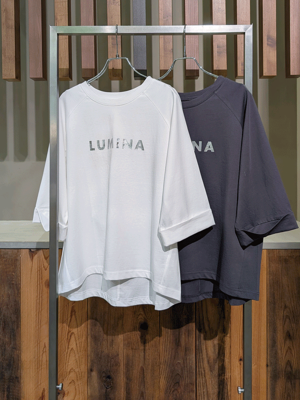 箔プリントロゴTシャツ