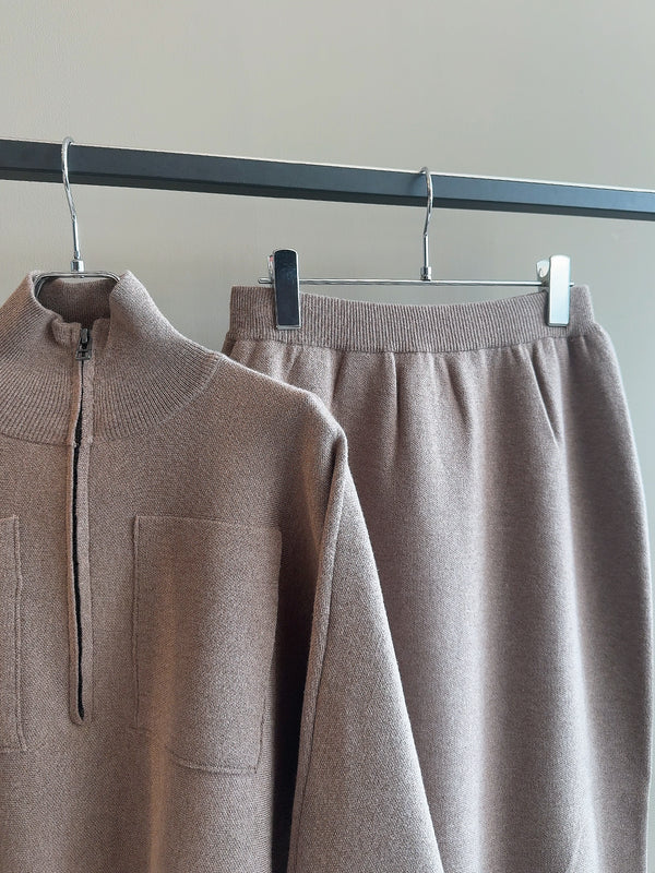 ハーフジップニットセットアップ