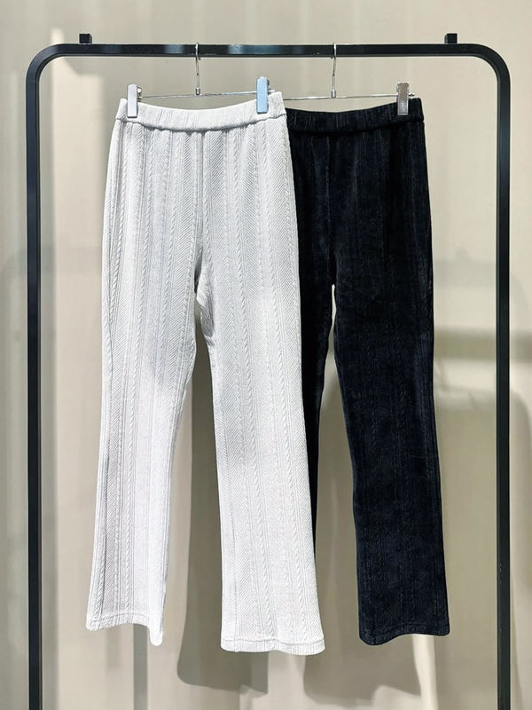 ニットパンツ