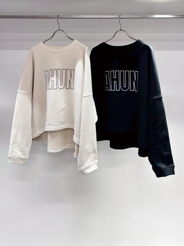 AHUNロゴトレーナー