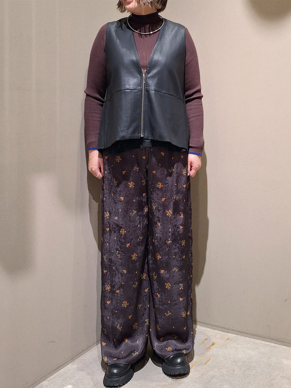 FLOWER PRINT PANTS
