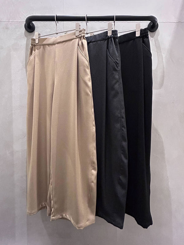 COCOON LIKE WOOL PANTS