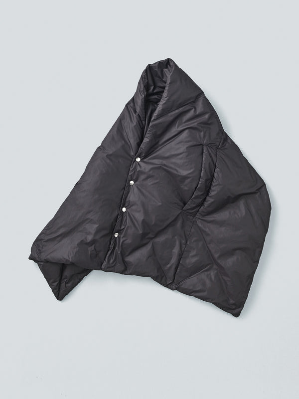 REVERSIBLE DOWN CAPE