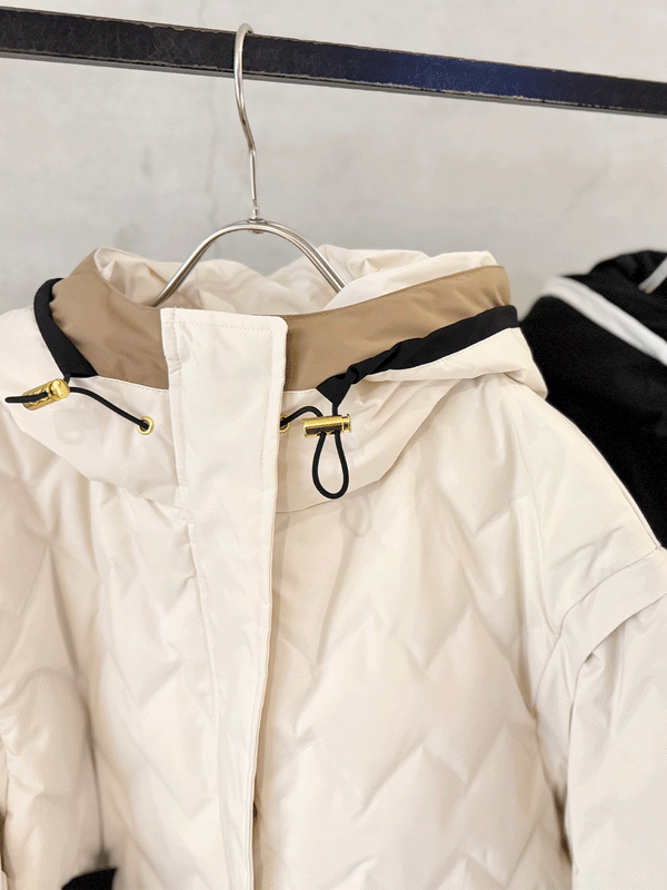 ダウンマウンテンパーカー