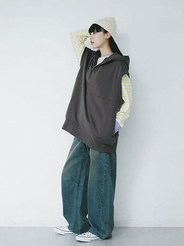 SLEEVELESS HOODED ZIP VEST