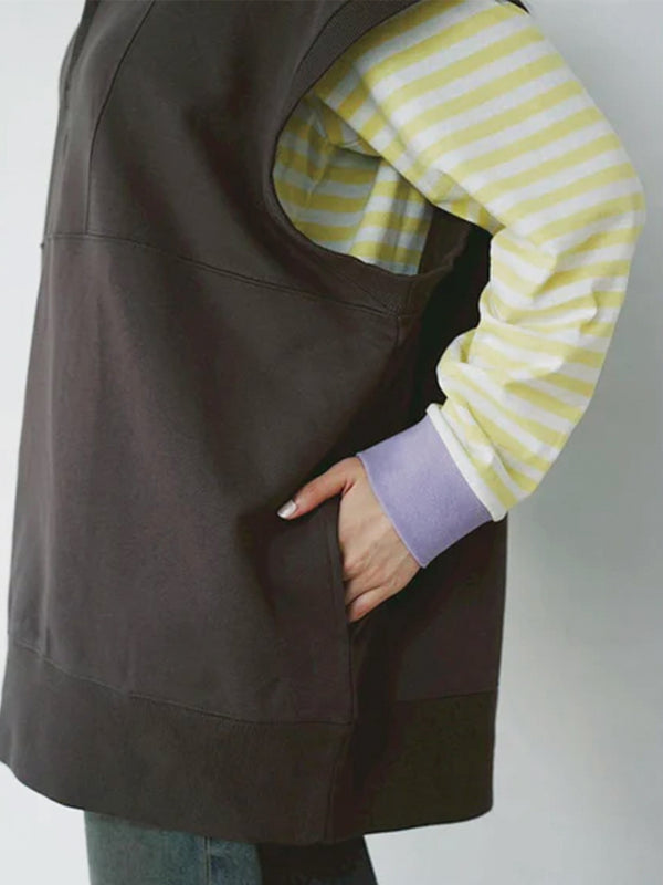 SLEEVELESS HOODED ZIP VEST
