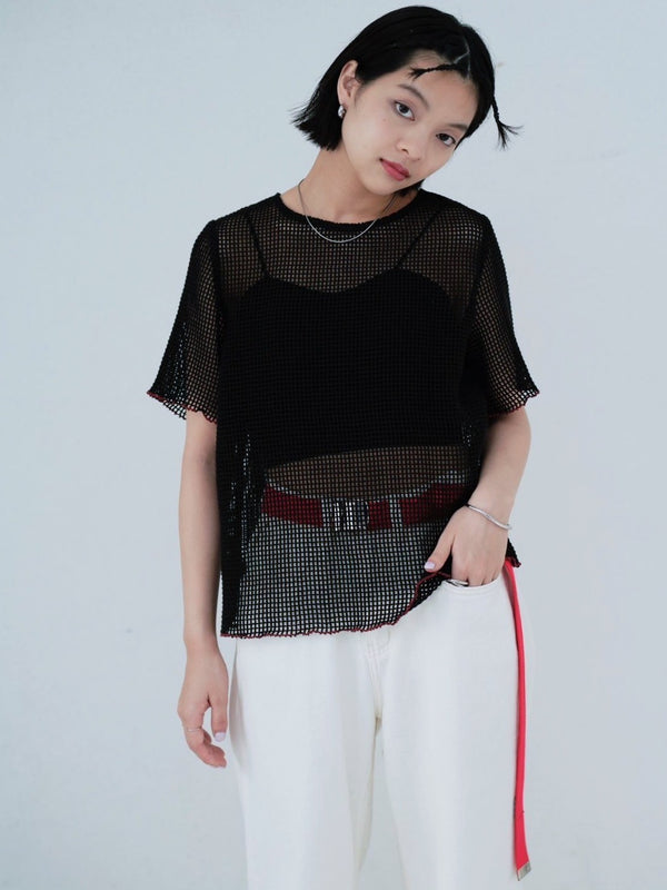 CONTRAST STITCH MESH TOP