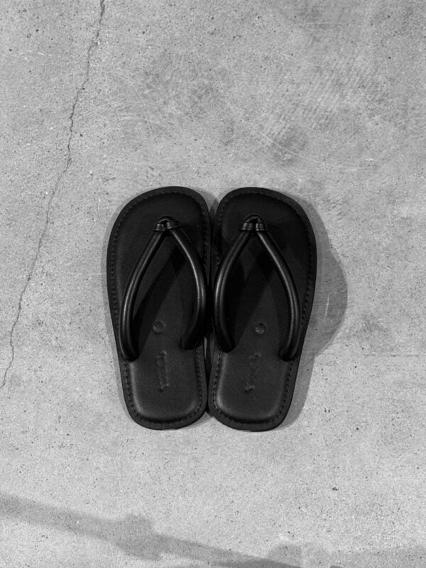 KEP FLIP-FLOPS