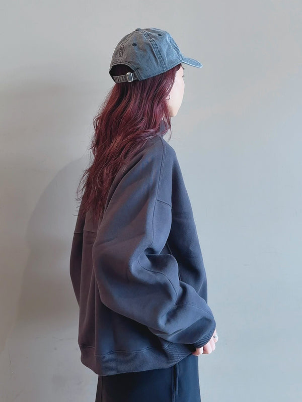 ハイネックワンポイント刺繍カットソー