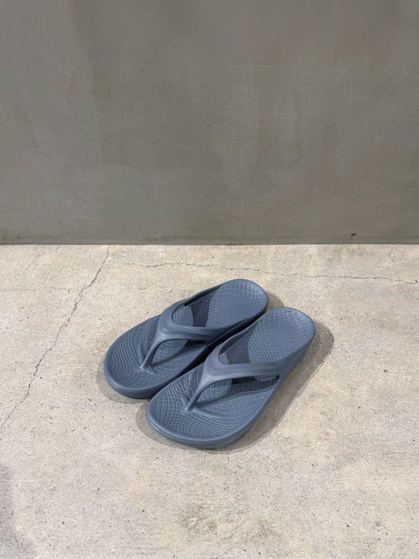RECOVERLY SANDAL THONG