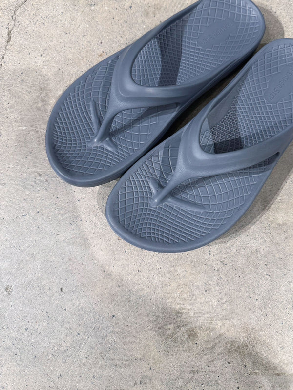 RECOVERLY SANDAL THONG