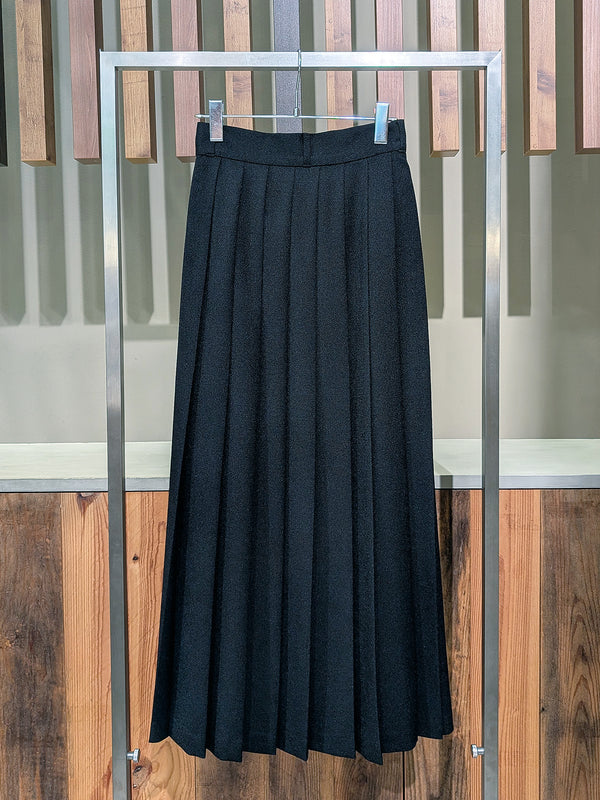 long pleats skirt
