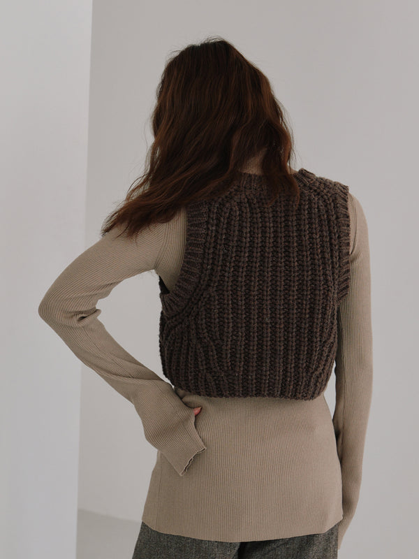 low gauge short vest