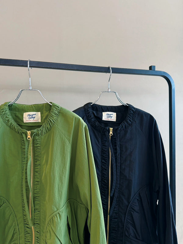 撥水ナイロンノーカラーブルゾン