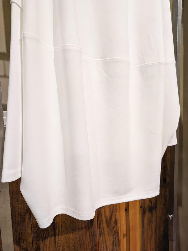 コクーンシルエットカットソー