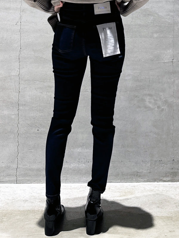 美脚スキニーデニム