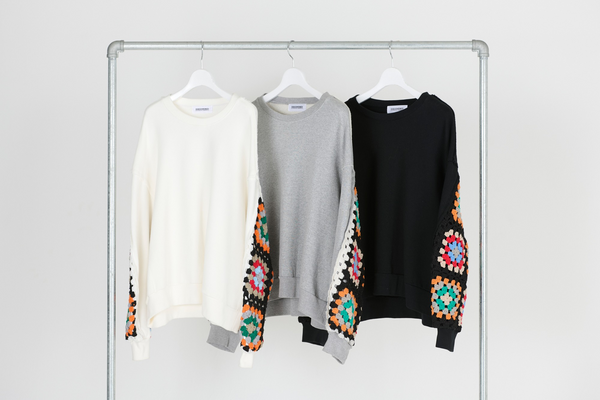 CROCHET SLEEVE SWEAT